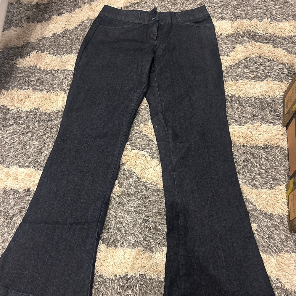 The Limited- Fit and Flare - 2 short- dark denim